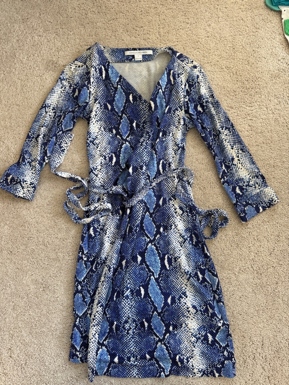 Diane Von Furstenberg Blue Snake-Print Wrap Dress